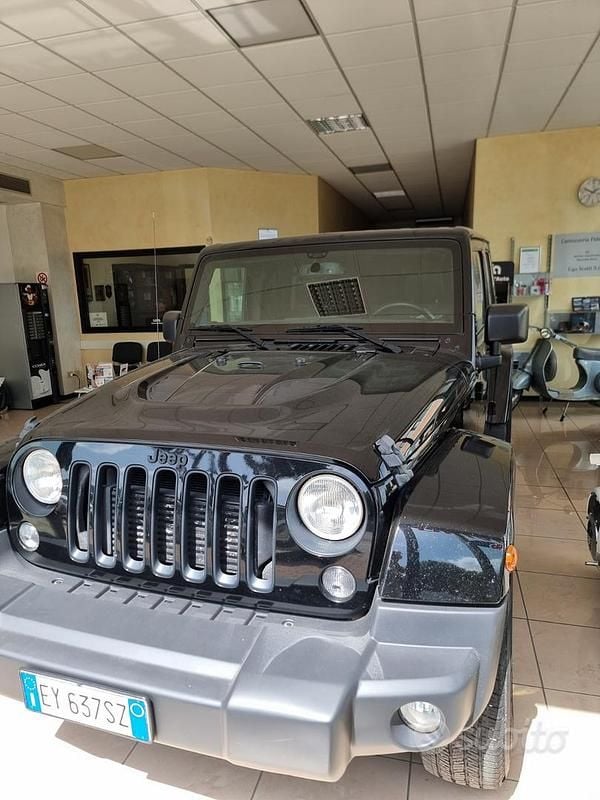 Nero Usata 2015 Jeep Wrangler SUV | 24.900 € (Super prezzo) - Immagine 1/4