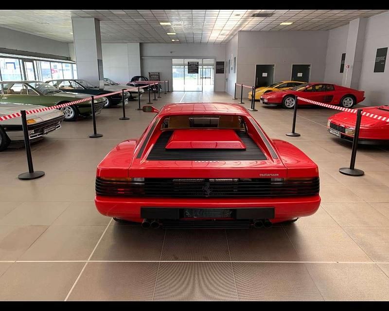 Usata Ferrari Testarossa 390 CV (286 kW) 1985 Rosso ferrari Coupé