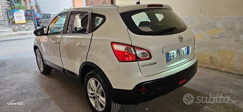 Usata Nissan Qashqai 115 CV (84 kW) 2013 Bianco SUV