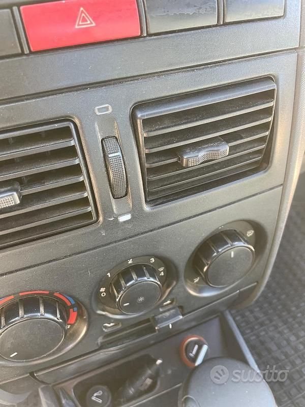 Usata Fiat Strada 2006 Bianco Pick-up