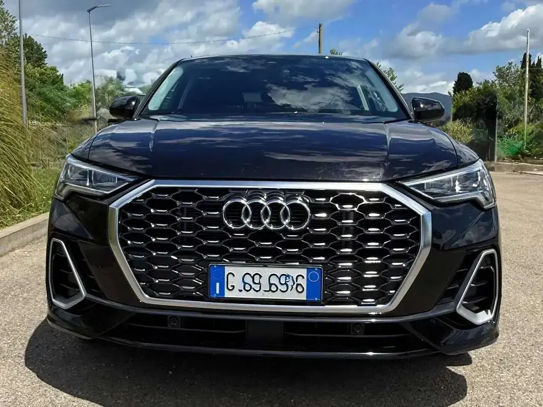 Usata Audi Q3 Sportback S-Line 150 CV (110 kW) 2022 Nero SUV
