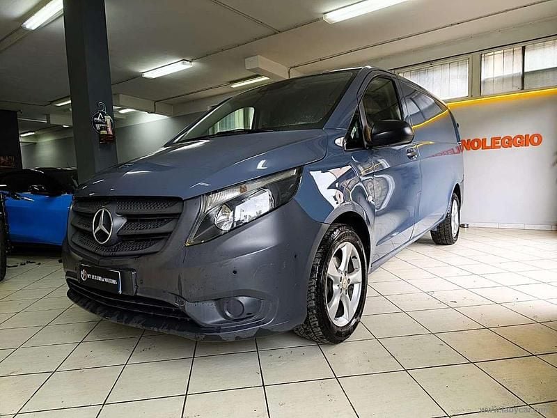 Usata Mercedes Vito 102 CV (75 kW) 2020 Grigio Furgone