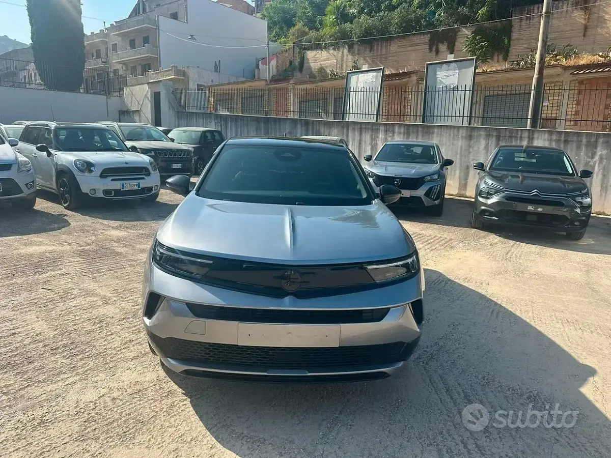 Usata Opel Mokka 136 CV (100 kW) 2025 Grigio SUV