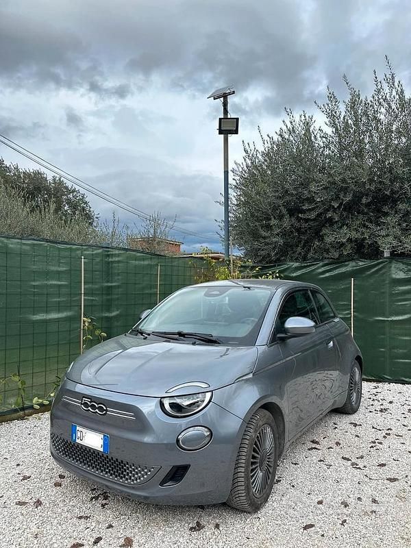 Usata Fiat 500e 42 kW (58 CV) 2020 Grigio