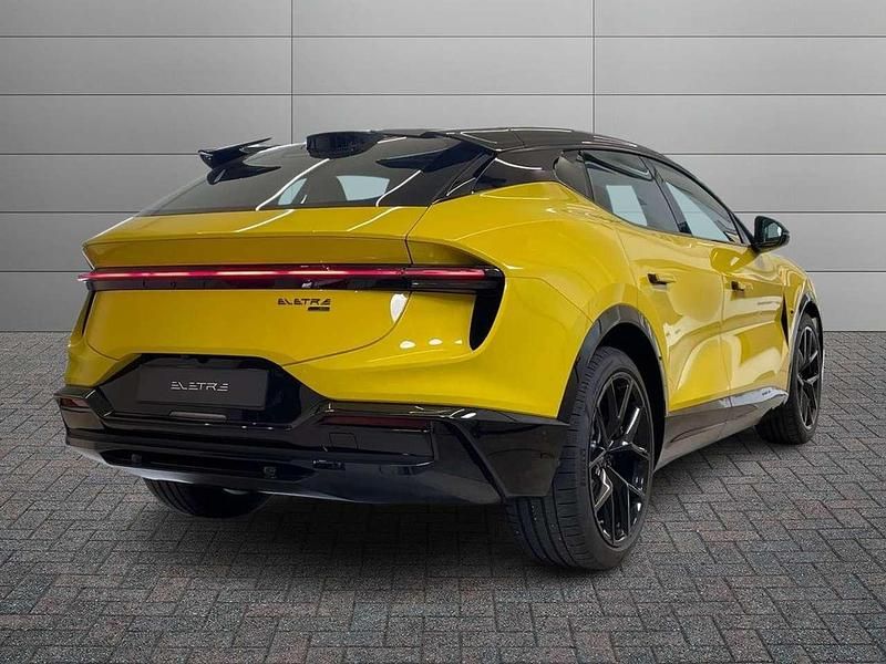 Nuova Lotus Eletre 450 kW (612 CV) 2026 Giallo solar SUV