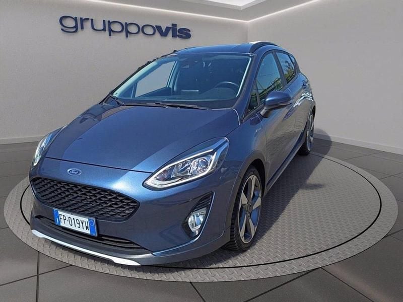 Usata Ford Fiesta Active 101 CV (74 kW) 2018 Chrome blue Utilitaria