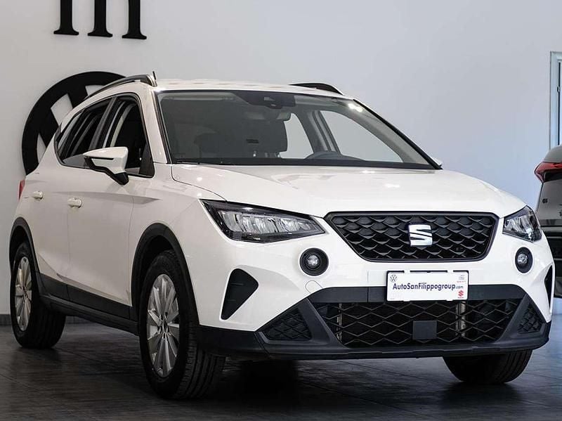 Usata Seat Arona Reference 95 CV (69 kW) 2023 Bianco pastello SUV