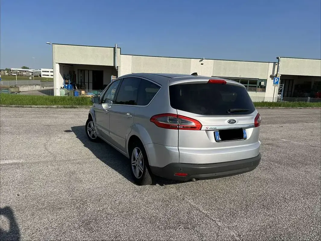 Usata Ford S-MAX Individual 163 CV (119 kW) 2010 Monovolume