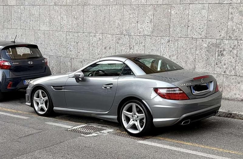 Usata Mercedes SLK250 Premium 204 CV (150 kW) 2011 Grigio Cabrio