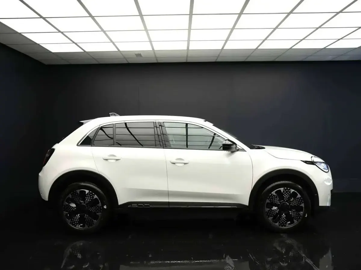 Nuova Fiat 600 La Prima 145 CV (106 kW) 2025 Bianco SUV