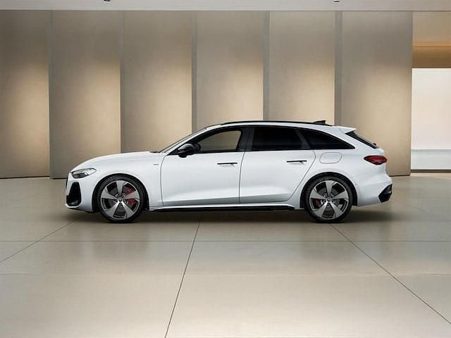 Nuova Audi A5 S-Line 299 CV (219 kW) 2025 Bianco ghiaccio metallizzato Coupé