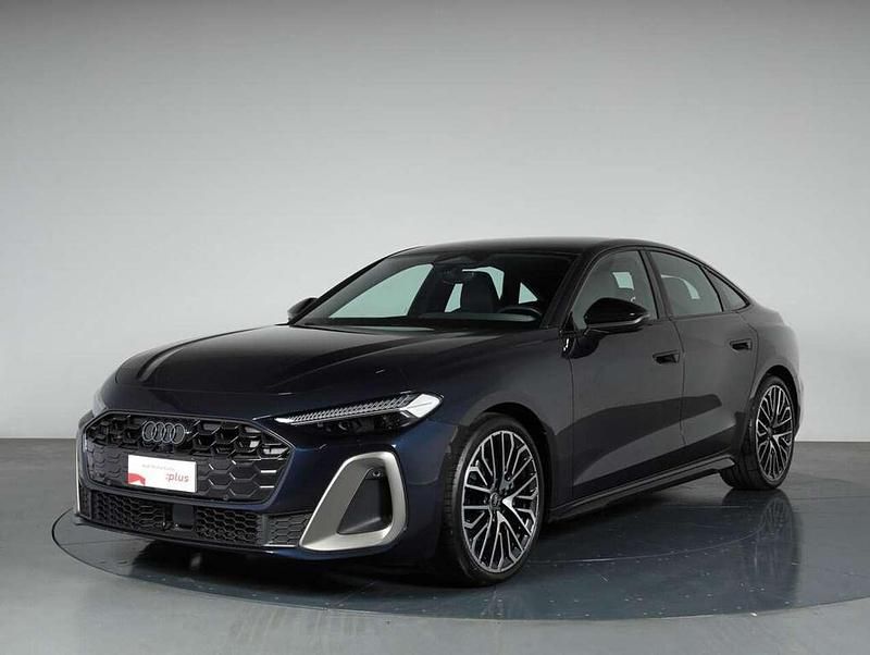 Usata Audi A5 S-Line 205 CV (150 kW) 2024 Blu firmamento metallizzato Coupé