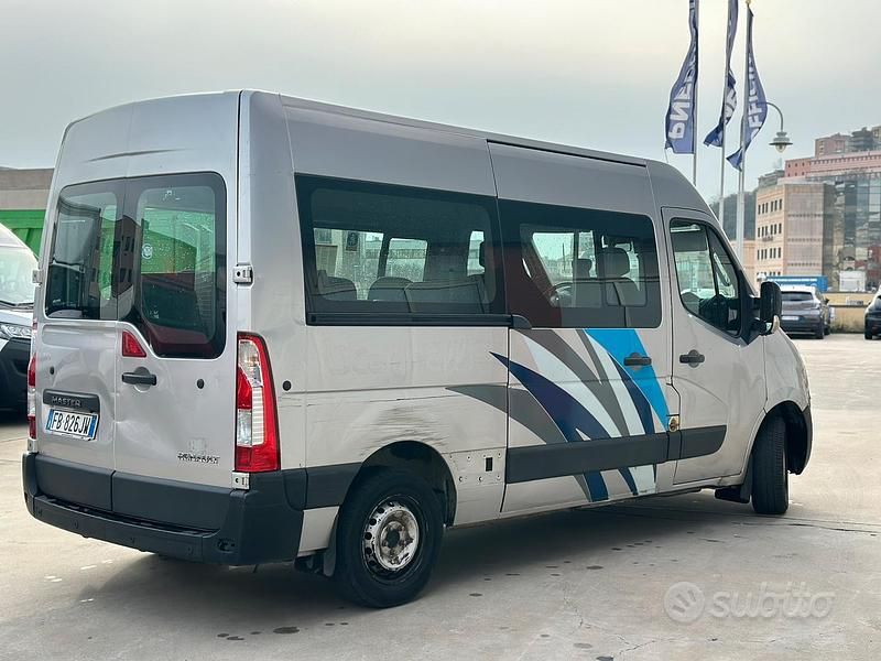 Usata Renault Master 145 CV (106 kW) 2016 Grigio Furgone