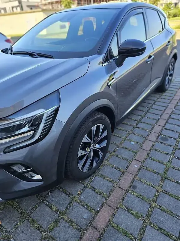 Usata Renault Captur Equilibre 101 CV (74 kW) 2023 Grigio SUV