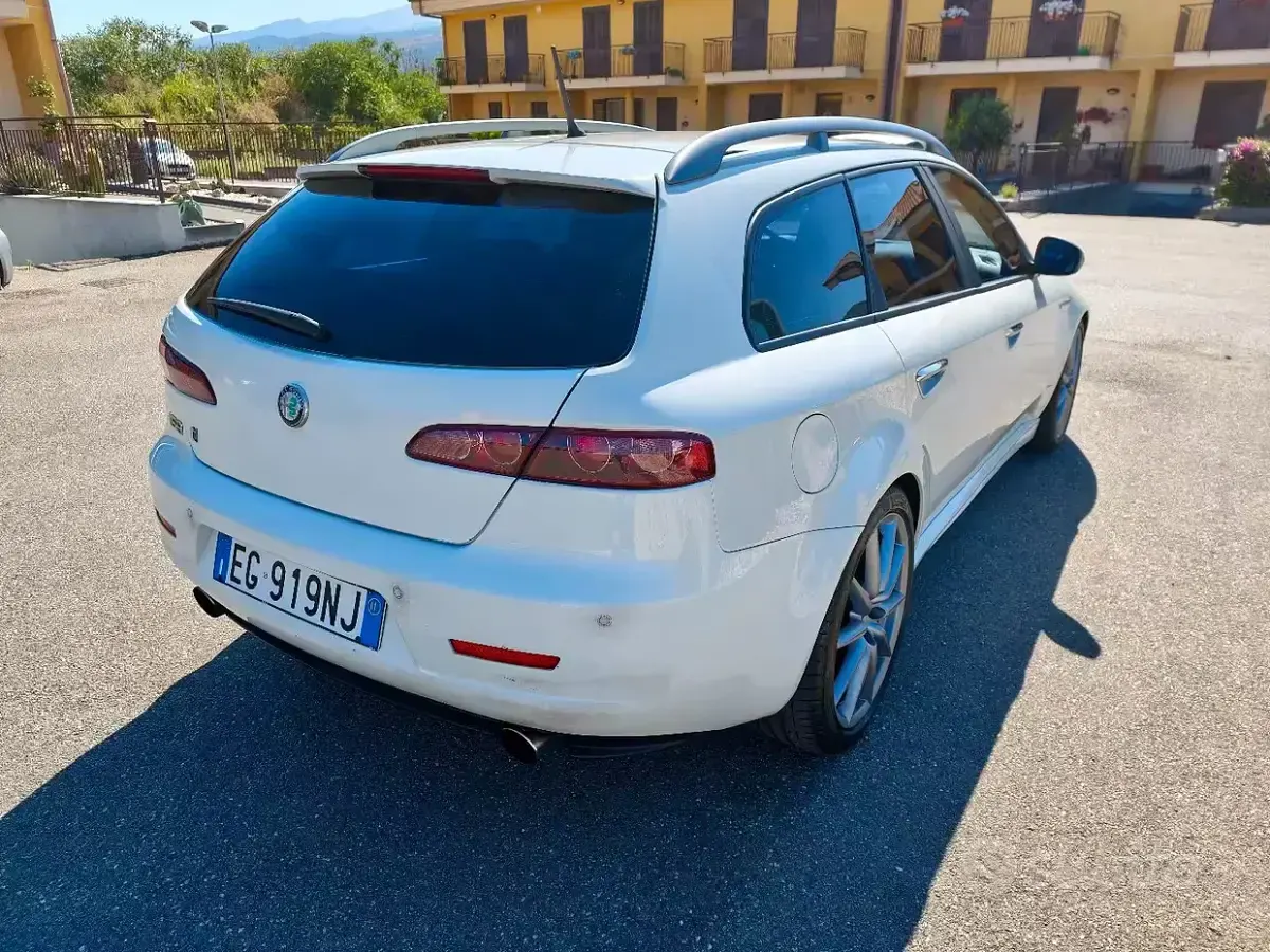Usata Alfa Romeo 159 Turismo 170 CV (125 kW) 2011 Bianco Station wagon