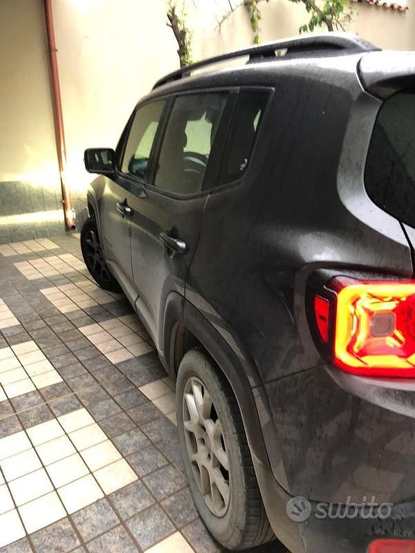 Usata Jeep Renegade 120 CV (88 kW) 2019 Grigio SUV