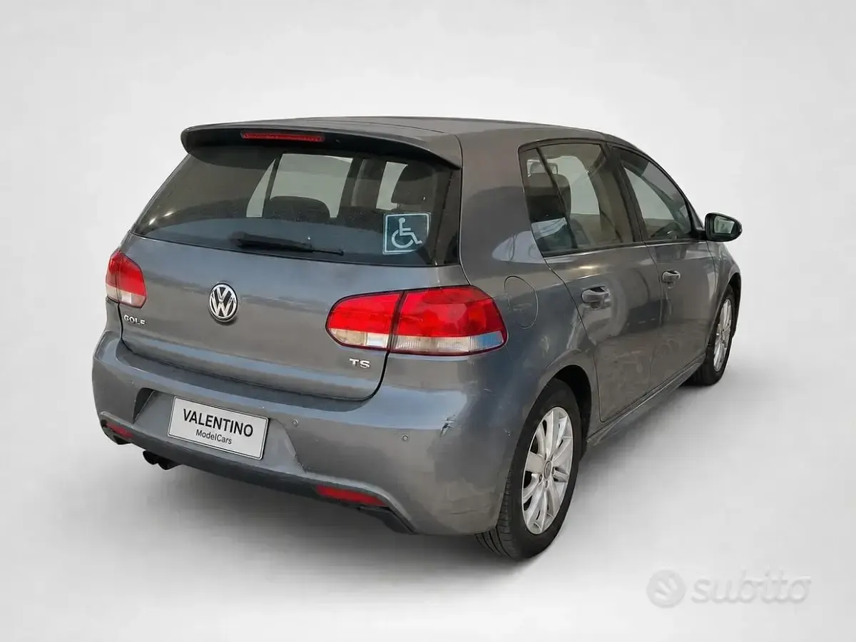 Usado VW Golf VII Business 122 CV (89 kW) 2012 Gris Berlina