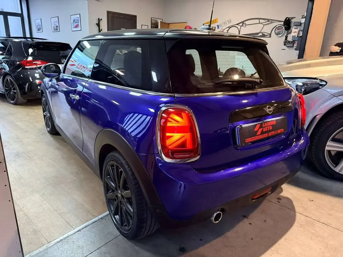 Usata Mini Cooper 136 CV (100 kW) 2019 Blu/azzurro Utilitaria
