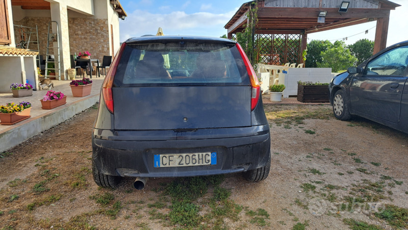 Usato 2003 Fiat Punto 1.9 Diesel 86 CV (1.500 €)