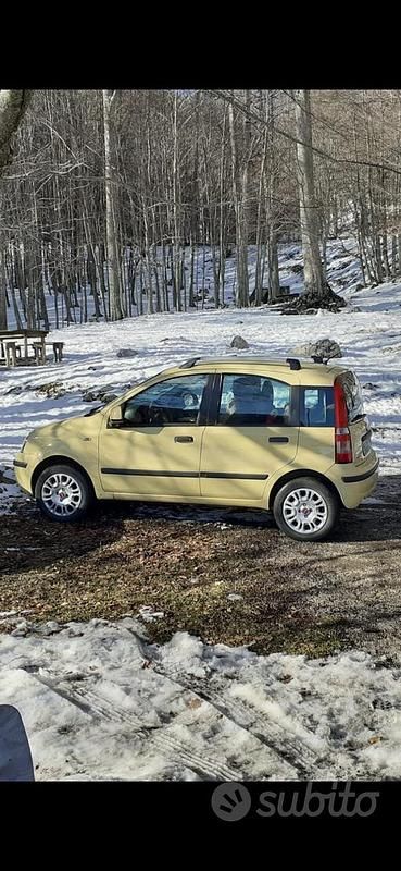 Usata Fiat Panda 77 CV (56 kW) 2012 Giallo Utilitaria