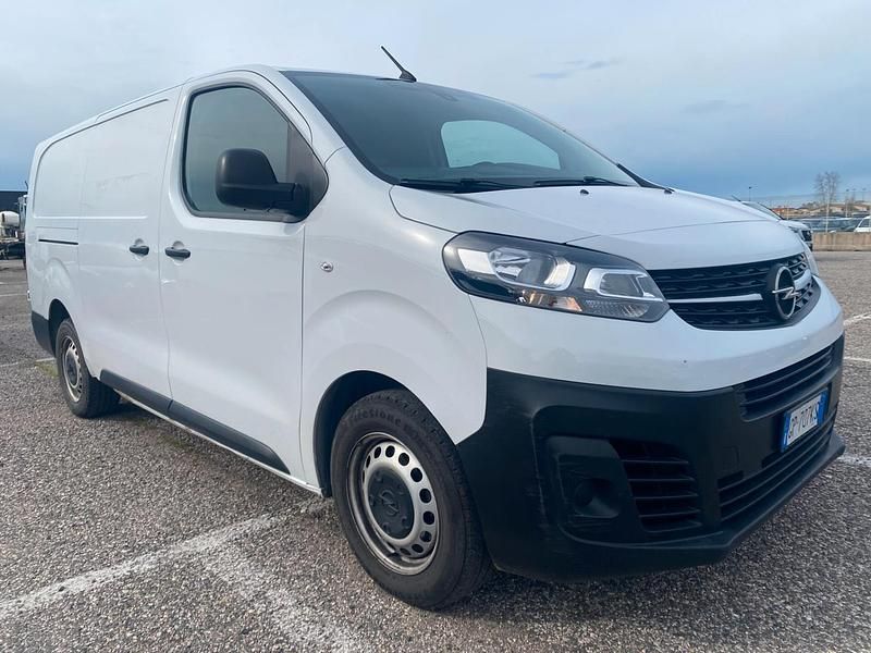 Usata Opel Vivaro Enjoy 145 CV (106 kW) 2023 Bianco Monovolume
