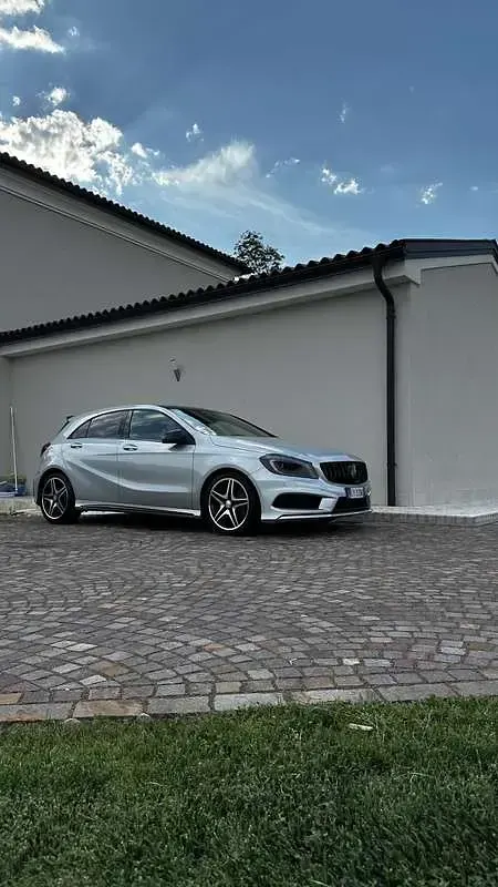 Usata Mercedes A200 Edition 136 CV (100 kW) 2015 Utilitaria