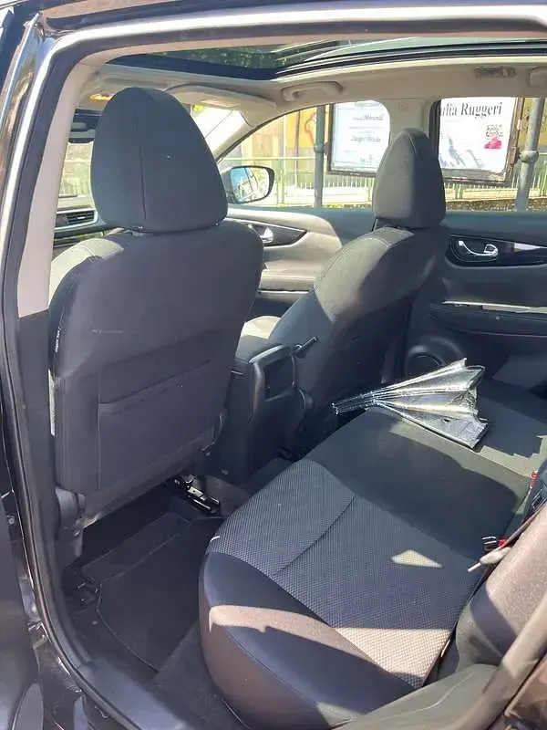 Usata Nissan Qashqai Tekna 110 CV (80 kW) 2015 Nero SUV