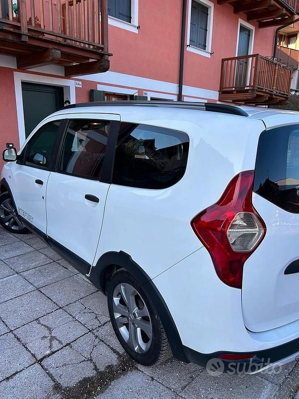 Usata Dacia Lodgy Stepway 2016 Bianco Monovolume