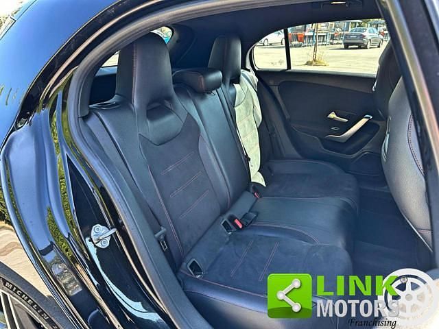 Usata Mercedes A180 Premium 116 CV (85 kW) 2019 Nero Berlina