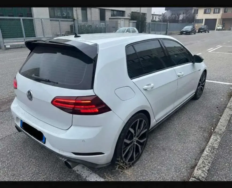 Usata VW Golf VIII GTI 245 CV (180 kW) 2021 Berlina