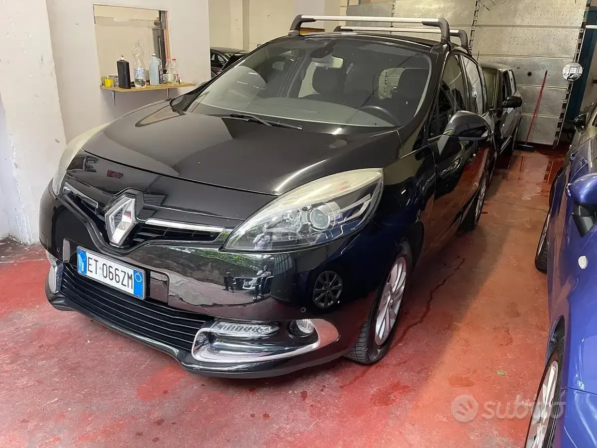 Usata Renault Scenic E-Tech 110 CV (80 kW) 2014 Nero Monovolume