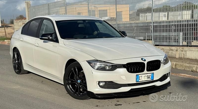 Usata BMW 318 200 CV (147 kW) 2014 Bianco Berlina
