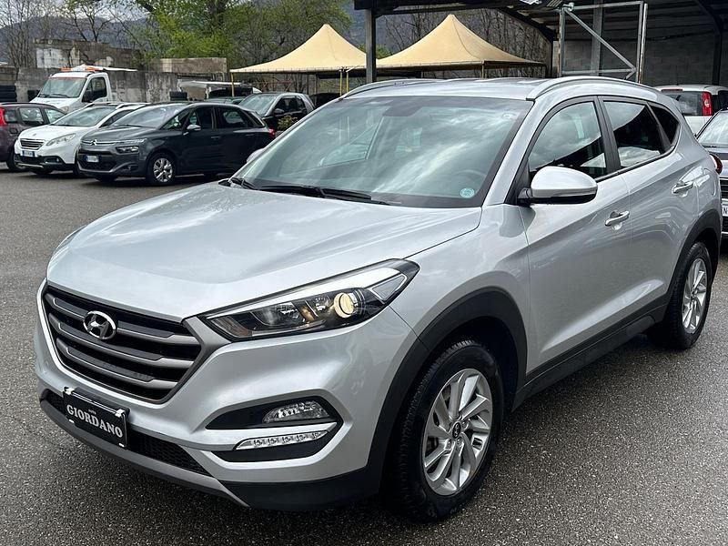 Usata Hyundai Tucson Xpossible 116 CV (85 kW) 2016 Argento SUV