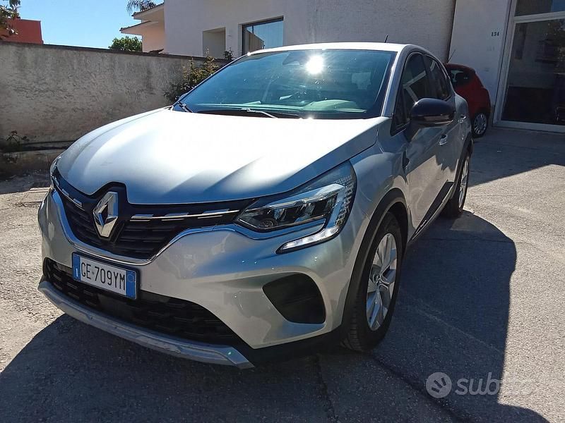 Usata Renault Captur Initiale Paris 115 CV (84 kW) 2021 Grigio SUV