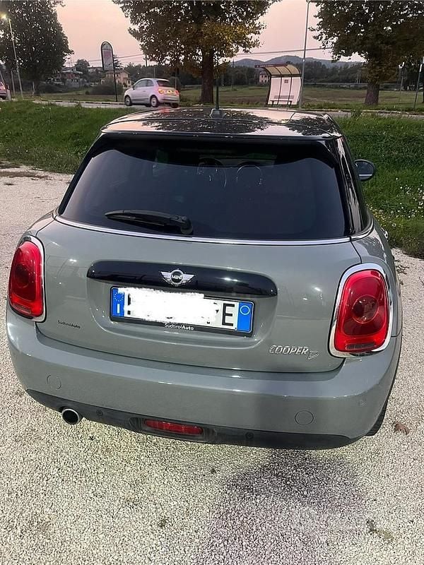 Usata Mini Cooper D Business 2016 Grigio Utilitaria