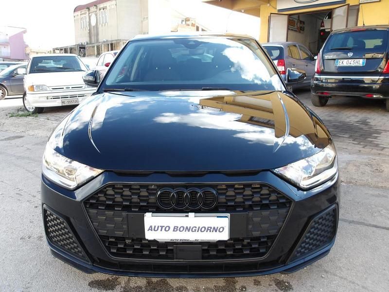 Usata Audi A1 Sportback 110 CV (80 kW) 2021 Viola Utilitaria
