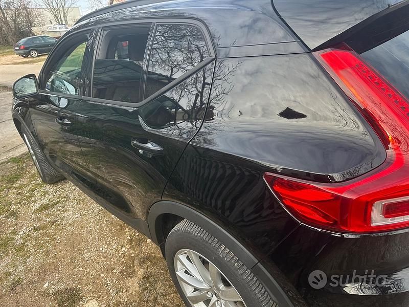 Usata Volvo XC40 150 CV (110 kW) 2019 Nero SUV