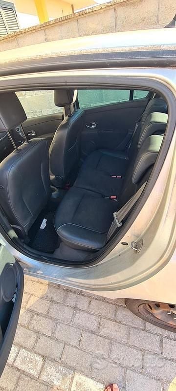 Usata Renault Clio III 90 CV (66 kW) 2008 Grigio Utilitaria