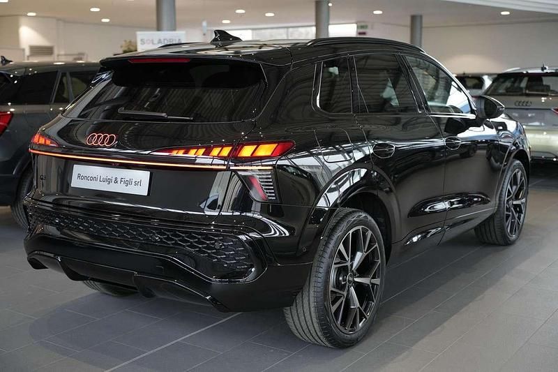 Nuova Audi Q3 S-Line 150 CV (110 kW) 2026 Nero mythos SUV