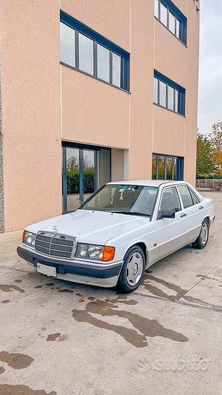Bianco Usata 1990 Mercedes 190 Tre volumi | 10.000 € - Immagine 1/2