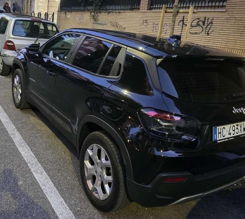 Usata Jeep Avenger Altitude 101 CV (74 kW) 2024 Nero SUV