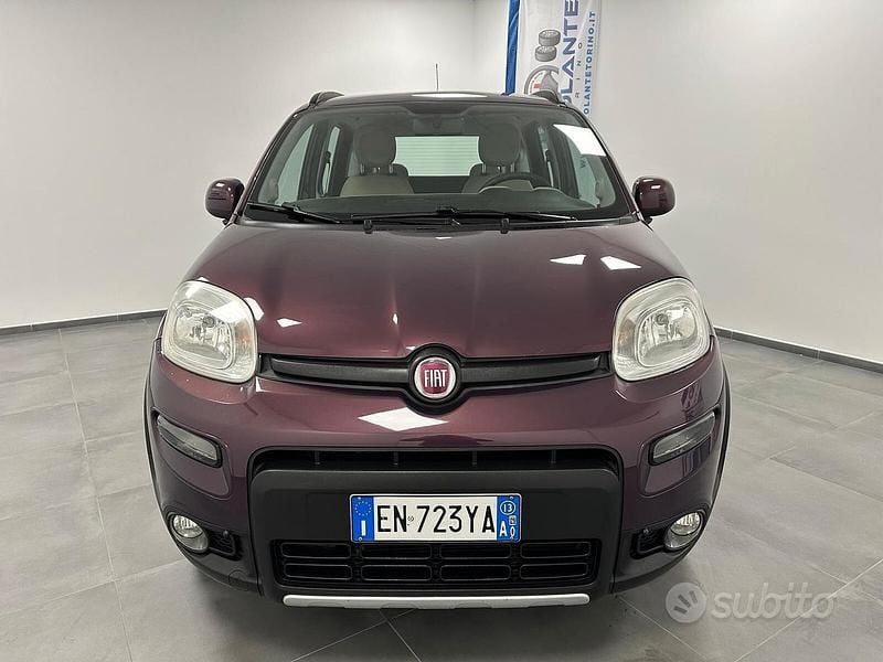 Usata Fiat Panda 4x4 S 86 CV (63 kW) 2013 Viola Utilitaria