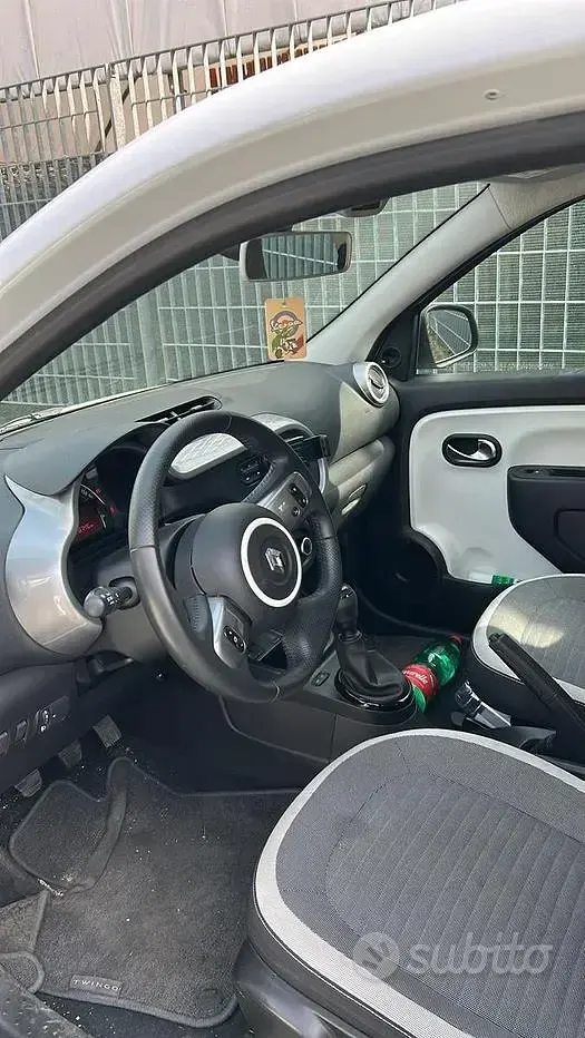 Usata Renault Twingo 47 kW (65 CV) 2025 Bianco Utilitaria