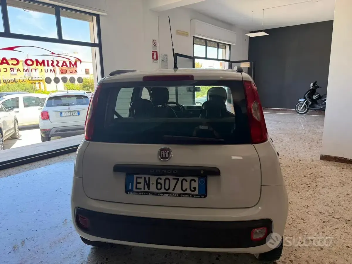 Usata Fiat Panda Trekking 75 CV (55 kW) 2012 Bianco Utilitaria