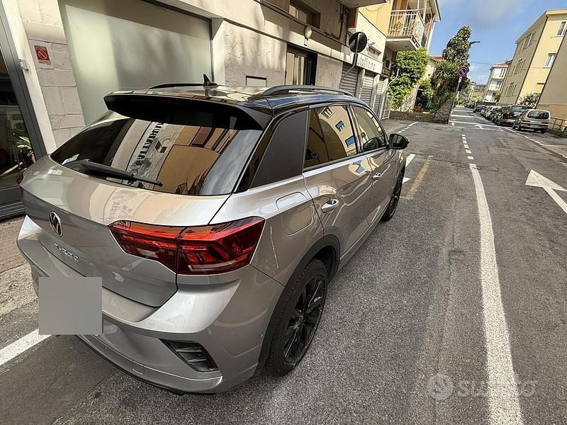 Usata VW T-Roc R-line 2023 Grigio SUV