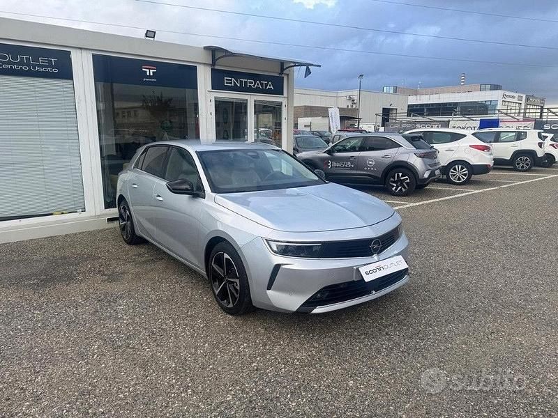 Usata Opel Astra Elegance 130 CV (95 kW) 2024 Grigio Station wagon