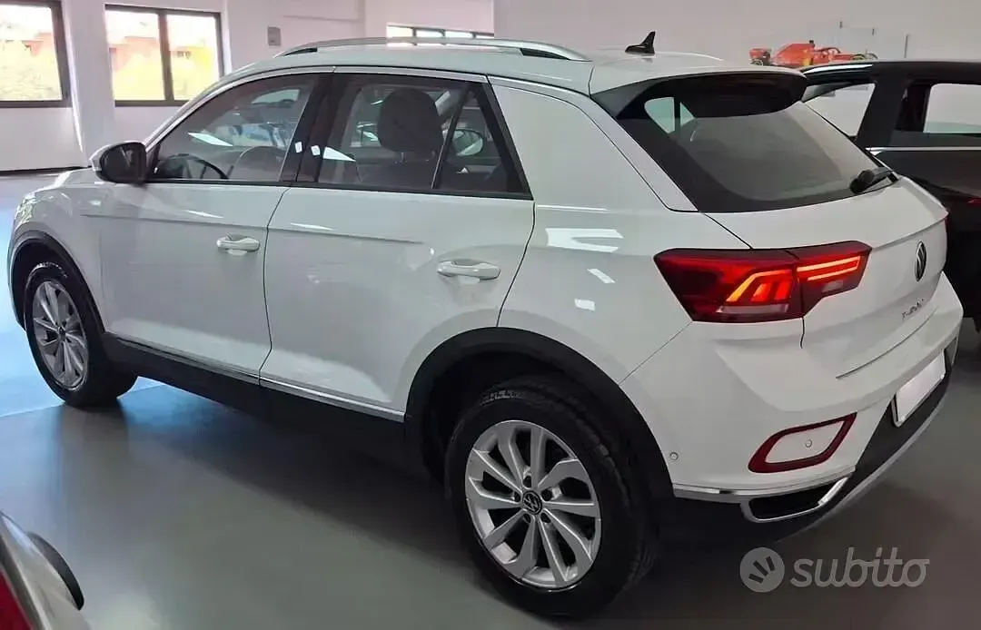 Usata VW T-Roc Style 110 CV (80 kW) 2022 Bianco SUV