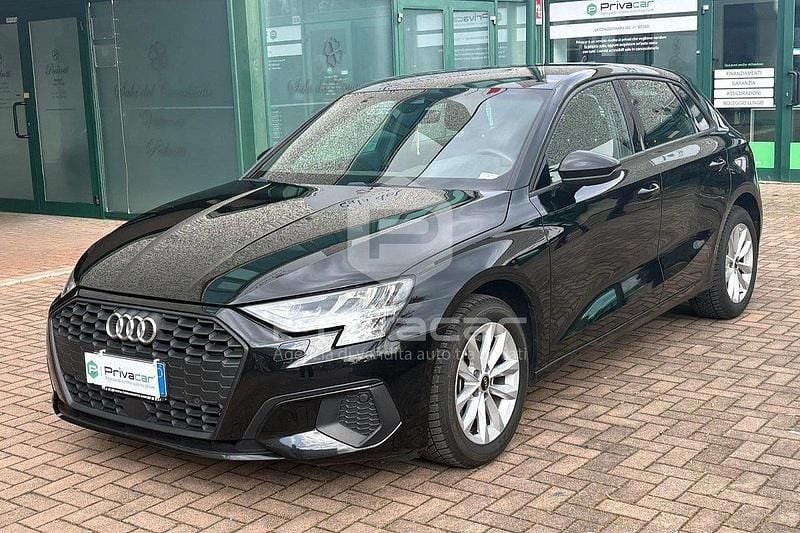 Usata Audi A3 Ambiente 116 CV (85 kW) 2021 Nero Berlina