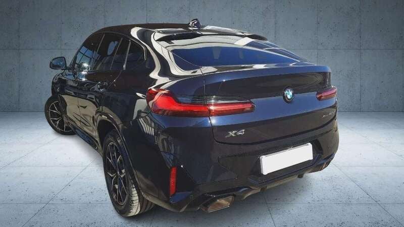 Usata BMW X4 M Sport 190 CV (139 kW) 2025 Nero / metallizzato SUV