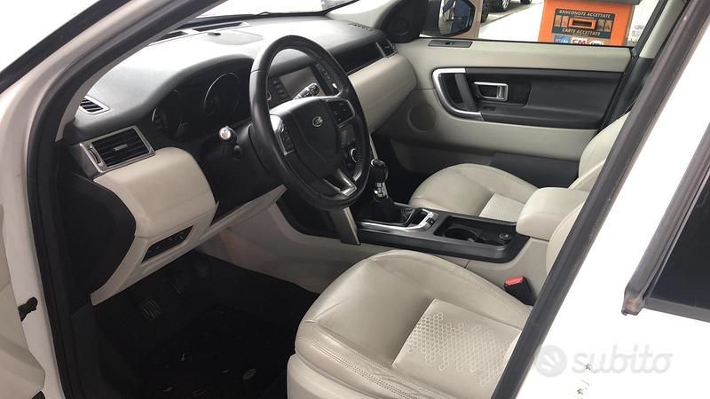 Usata Land Rover Discovery Sport HSE Luxury 150 CV (110 kW) 2016 Bianco SUV
